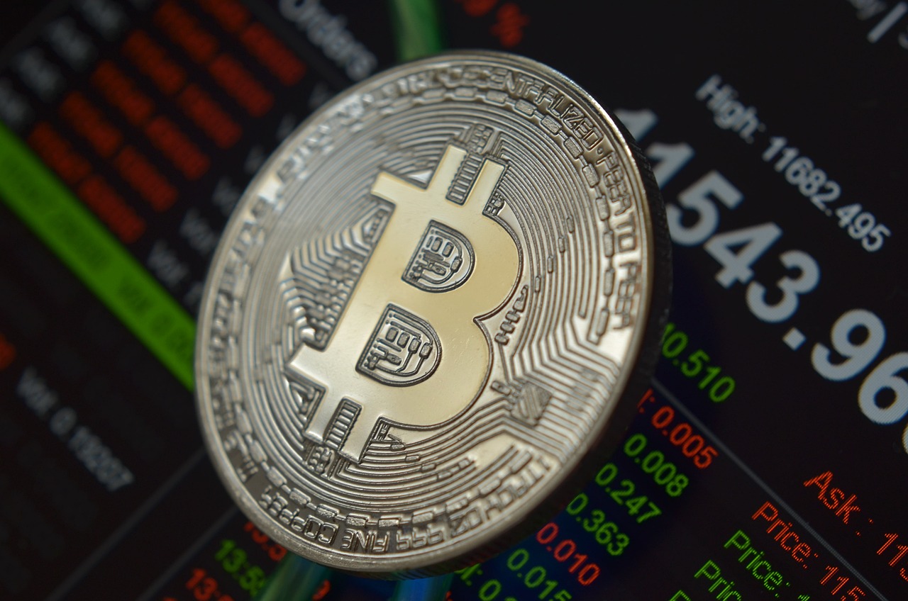 嘉信理财CEO Rick Wurster：一年内推出加密货币现货交易